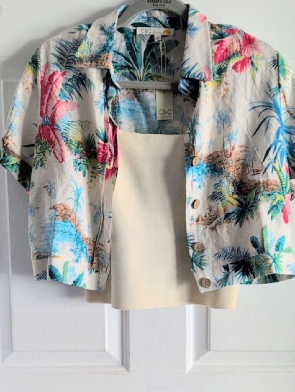 C&C California Tropical Print Cropped Shirt - Jacket Short Sleeve Multicolor
